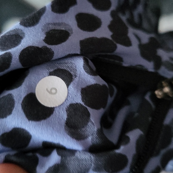 Lululemon RunSpeed Short 4-way Stretch Ace Spot Lullaby Black Sz6 - Picture 10 of 11